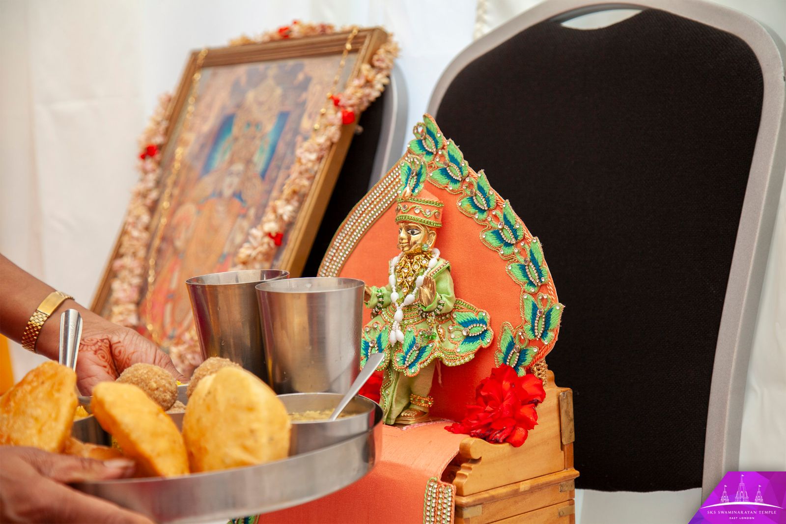 ©1987-2017 SKS Swaminarayan Temple East London